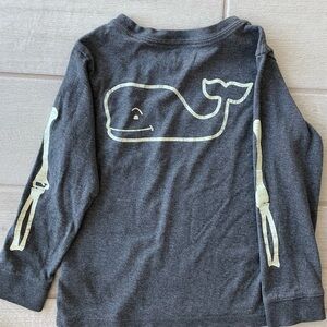 Vineyard Vines Kids Long Sleeve Tee Skull & Bones Glow in the Dark 4T